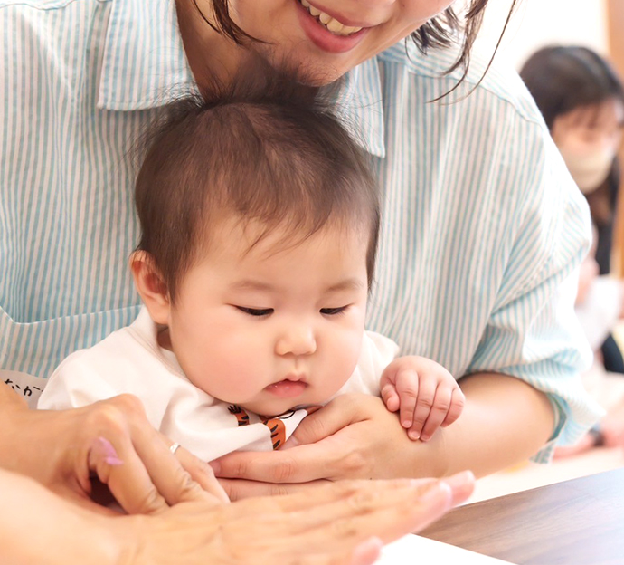 大切なこどもの人生最初の1000日 をサポートし、母子の笑顔で満たす